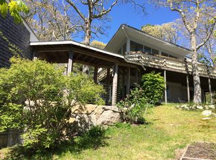 9 Lindsley Dr, Falmouth, MA 02540