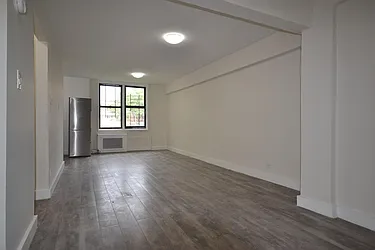 Rented by Silverstein Collection LLC 