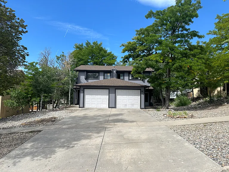1210 Iowa Ave — Photo 1