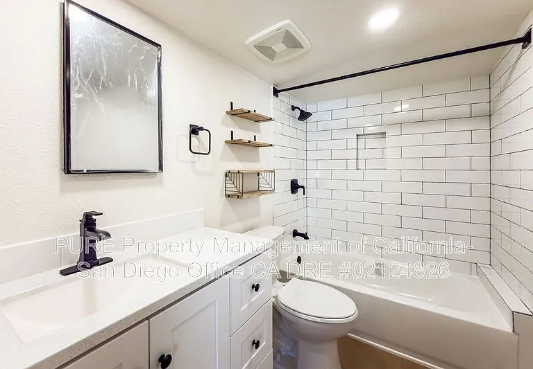 1120 Florence St — Photo 11