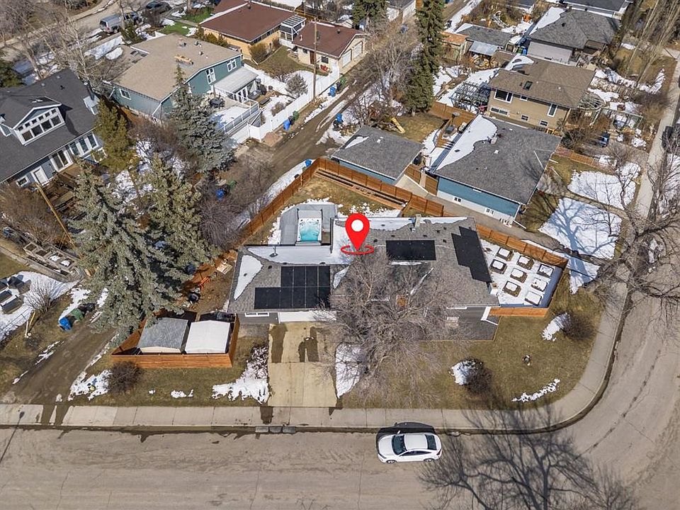 1st image of 48 SW Carnarvon Way NW