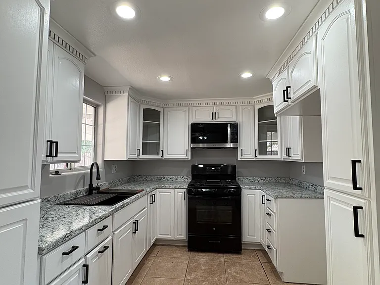 608 C Quiroz St — Photo 1
