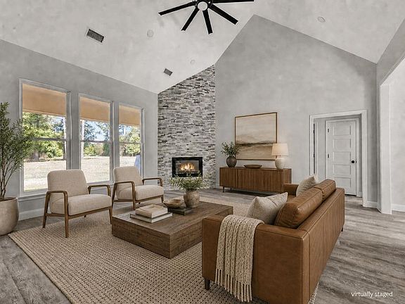 2nd image of 110 Dena Kay Dr