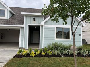 2335 Gardenia Ln, Pilot Point, TX 76258