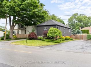 223 Lake St #2, Grimsby, ON L3M 2B1