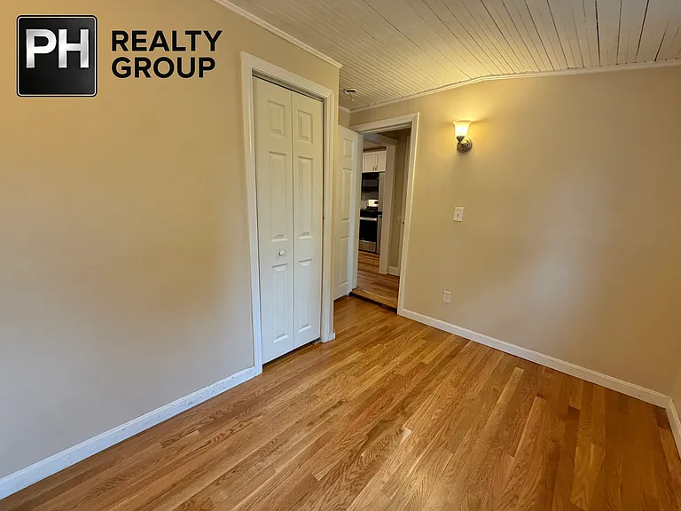 63 Newell Rd — Photo 16
