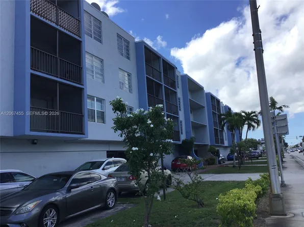 1250 NE 125th St, North Miami, FL