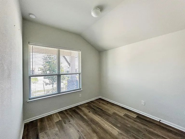 558 Bridgestone Way — Photo 28