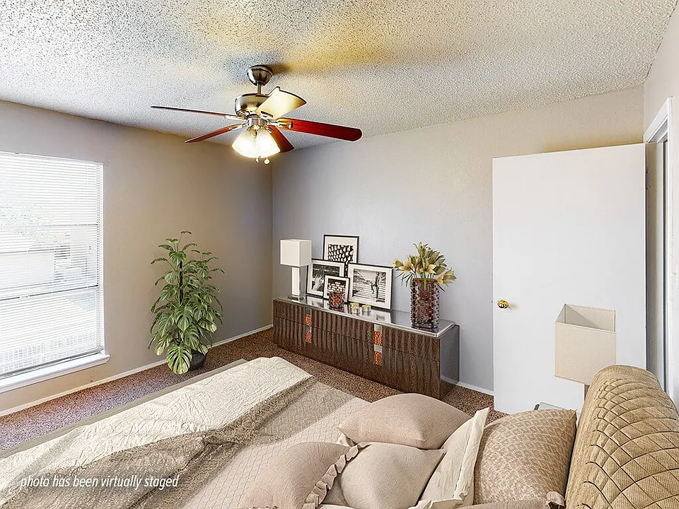 Ceiling Fans Throughout