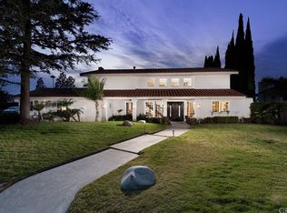 10891 Hunting Horn Dr, Santa Ana, CA 92705