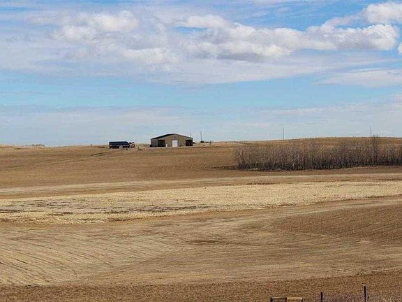 2nd image of 264202 Lochend Rd