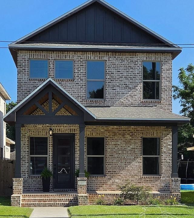 1st image of 1003 W Wright St