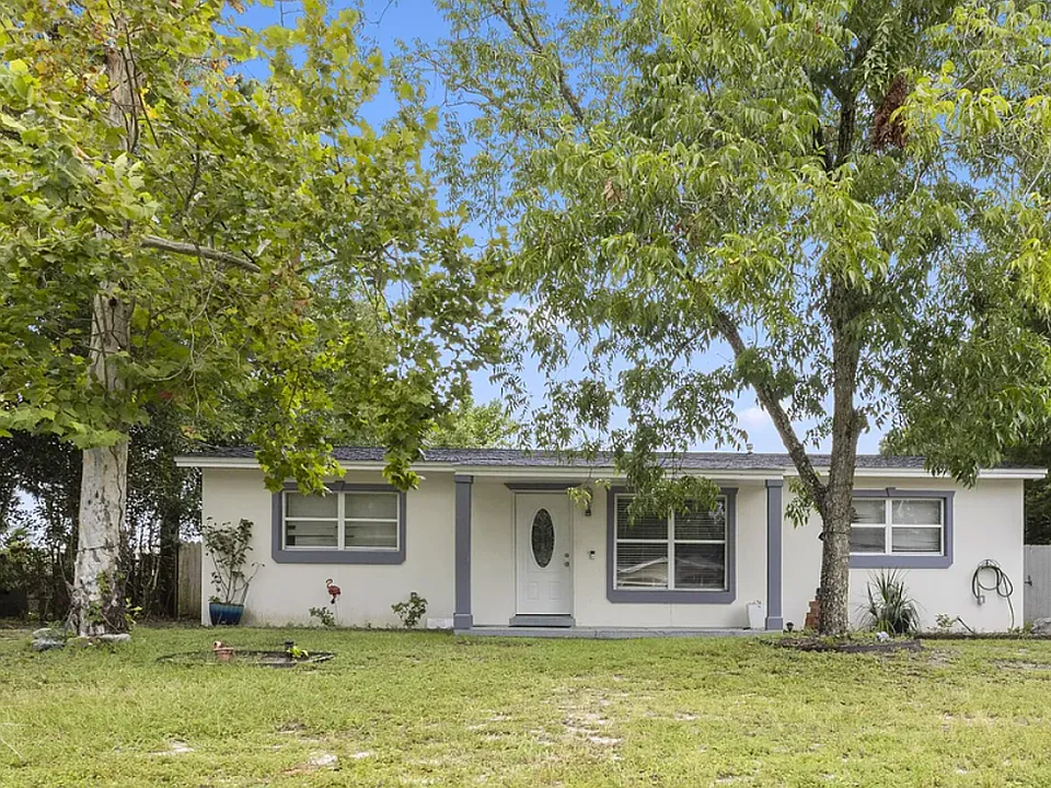 411 Shrewsbury Rd