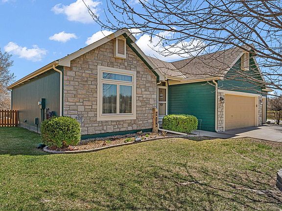 3rd image of 8455 Timber Ridge St