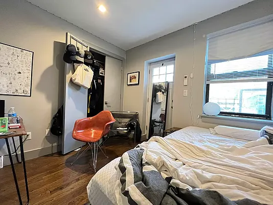 Rented by Reside New York | media 13