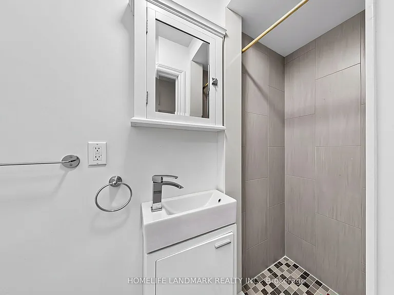 113 Guinevere Rd — Photo 22