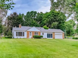 3220 Chase Dr, Minnetonka, MN 55305