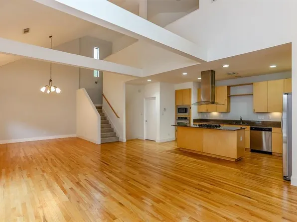 4406 Koehler St #A, Houston, TX 77007