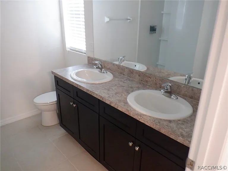 350 W Runyon Loop — Photo 18