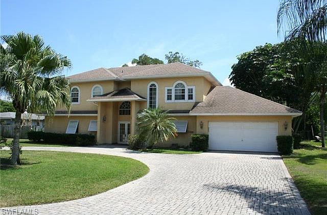 1st image of 25 Lagoon St