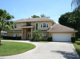 25 Lagoon St, North Fort Myers, FL 33903