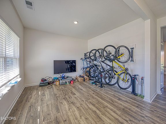 3rd image of 187 Ibis Loop