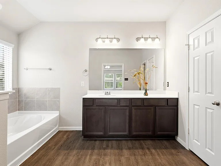 6303 Cambrai Wood Ln — Photo 20