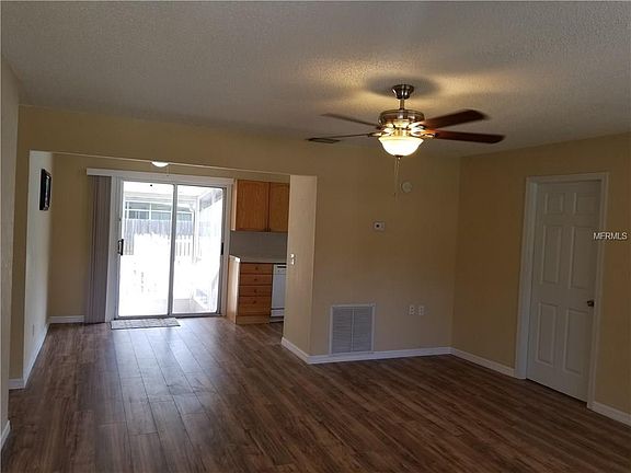 4th image of 5145 Hornbuckle Blvd