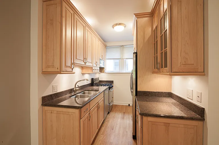1224 W Jarvis Ave #2N — Photo 6