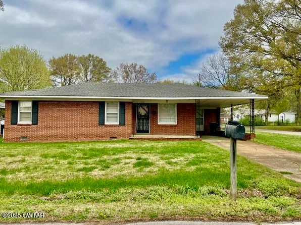 2325 McDearmon Ave, Humboldt, TN 38343