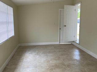 902 Crawford St, Deltona, FL 32725