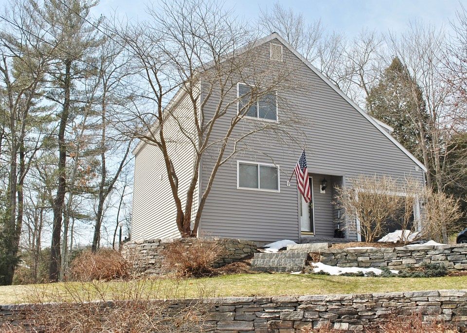 1st image of 6 Chapel Hill Dr