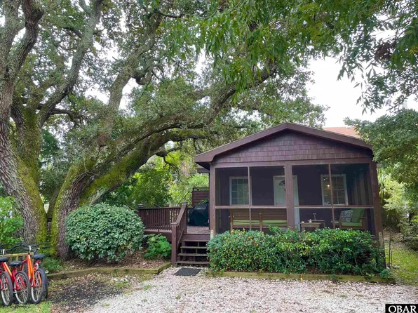 58 Howard St, Ocracoke, NC 27960