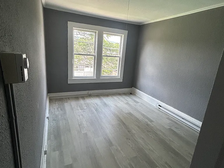 615-617 Fellows Ave #615 — Photo 7
