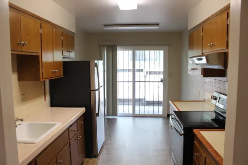 Updated 2 bedroom unit; Oakland Photo 1