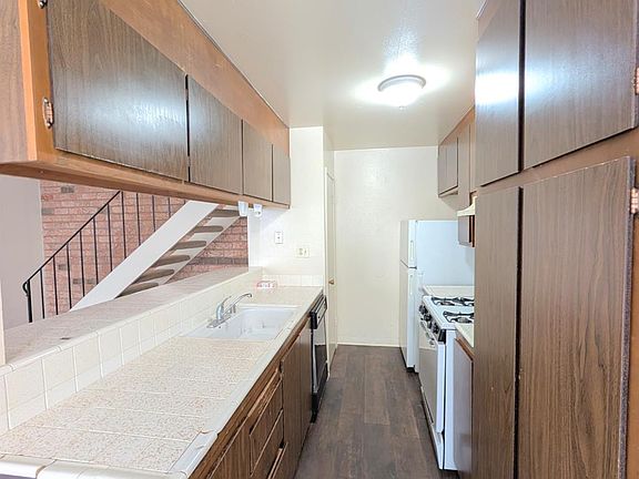 3rd image of 6225 Longford Dr APT 3