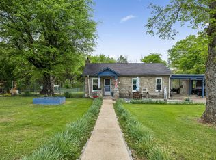 108 King Dr E, Fayetteville, TN 37334