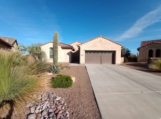 2111 E Thunderchief Dr, Green Valley, AZ 85614