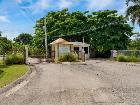 Urb El Monte 4ta Extension Calle #5-44, Coto Laurel, PR 00780