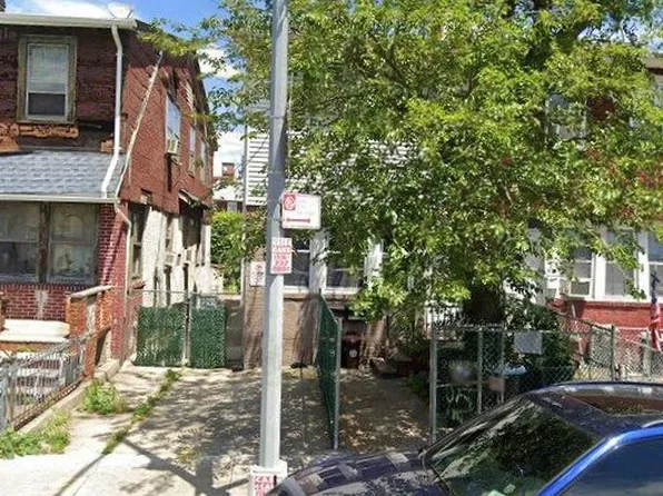 3023 Brighton 3 St, Brooklyn, NY 11235