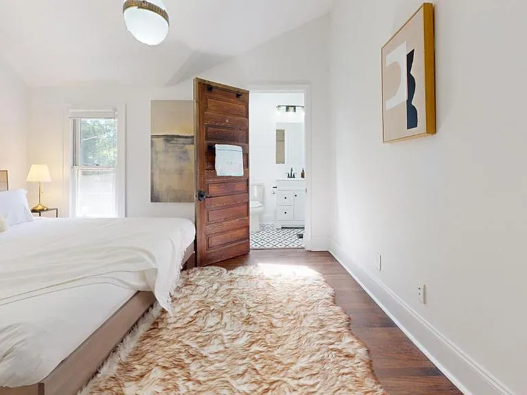 935 Greenwood Ave NE #A — Photo 40