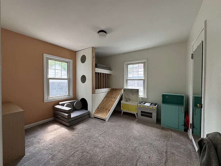 2130 N 6th St — Photo 14