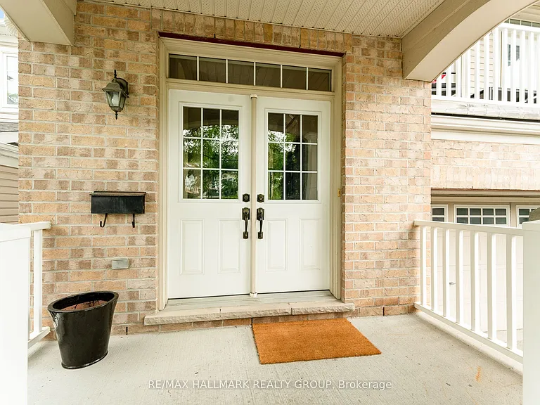 224 Tempest Dr — Photo 2