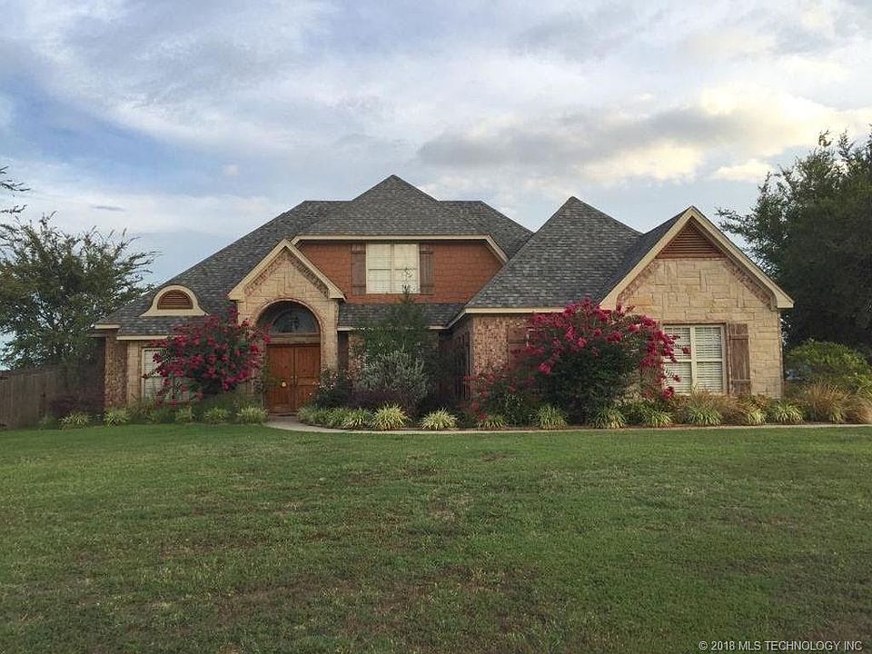 1st image of 5918 Remington South Cir