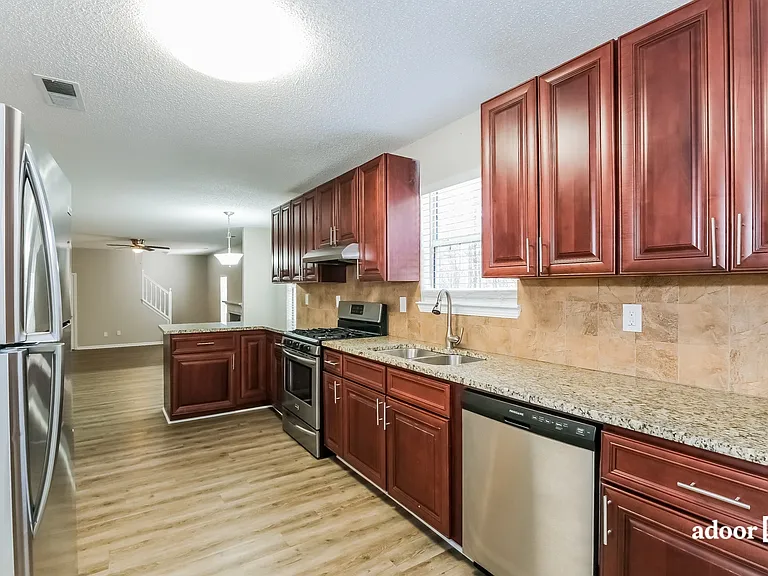 4077 English Valley Dr — Photo 3