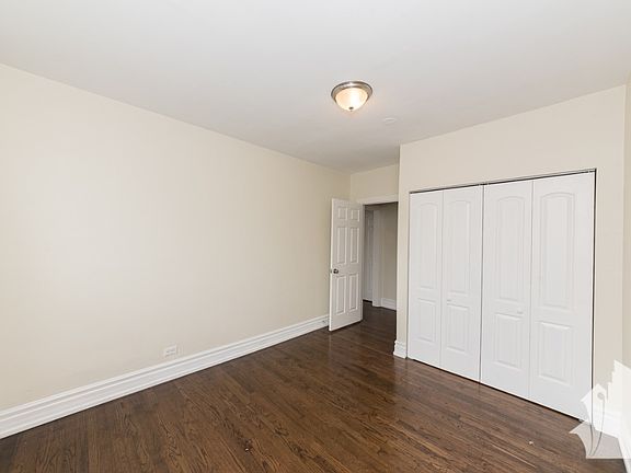 5th image of 3815 N Greenview Ave APT 2N