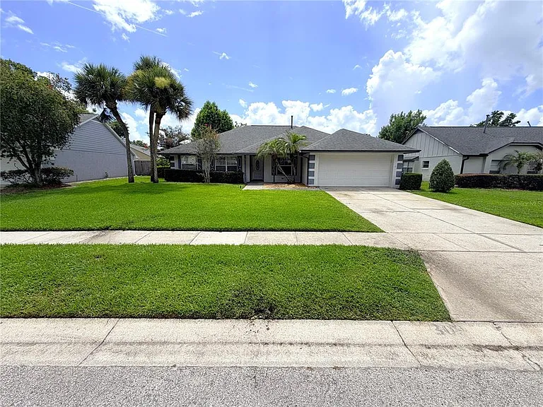 309 Buttonwood Dr — Photo 4