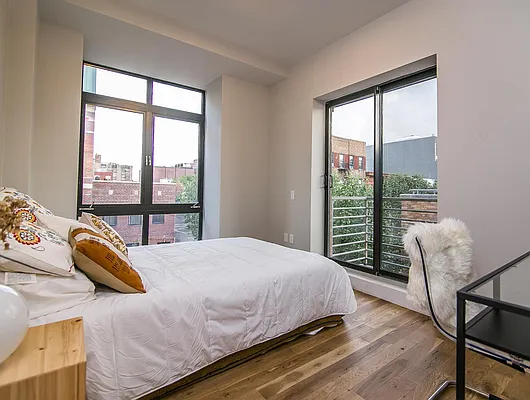 Rented by Nooklyn NYC LLC | media 70