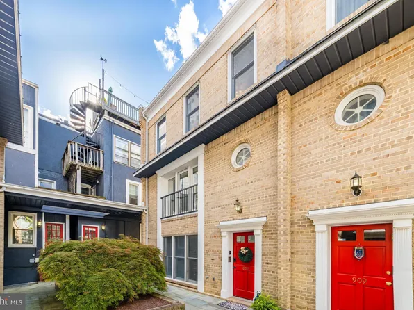 5229 Connecticut Ave NW Unit 809, Washington, DC 20015