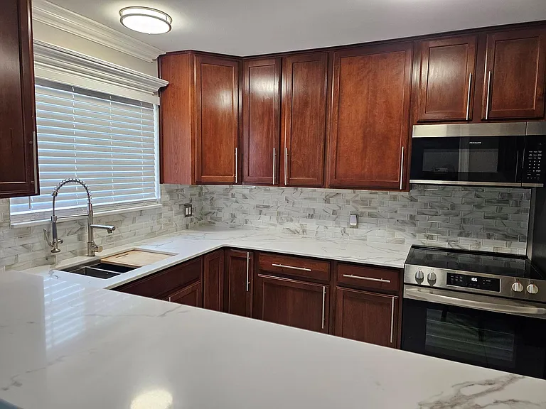 3551 W Forteen Mile Rd #3 — Photo 2